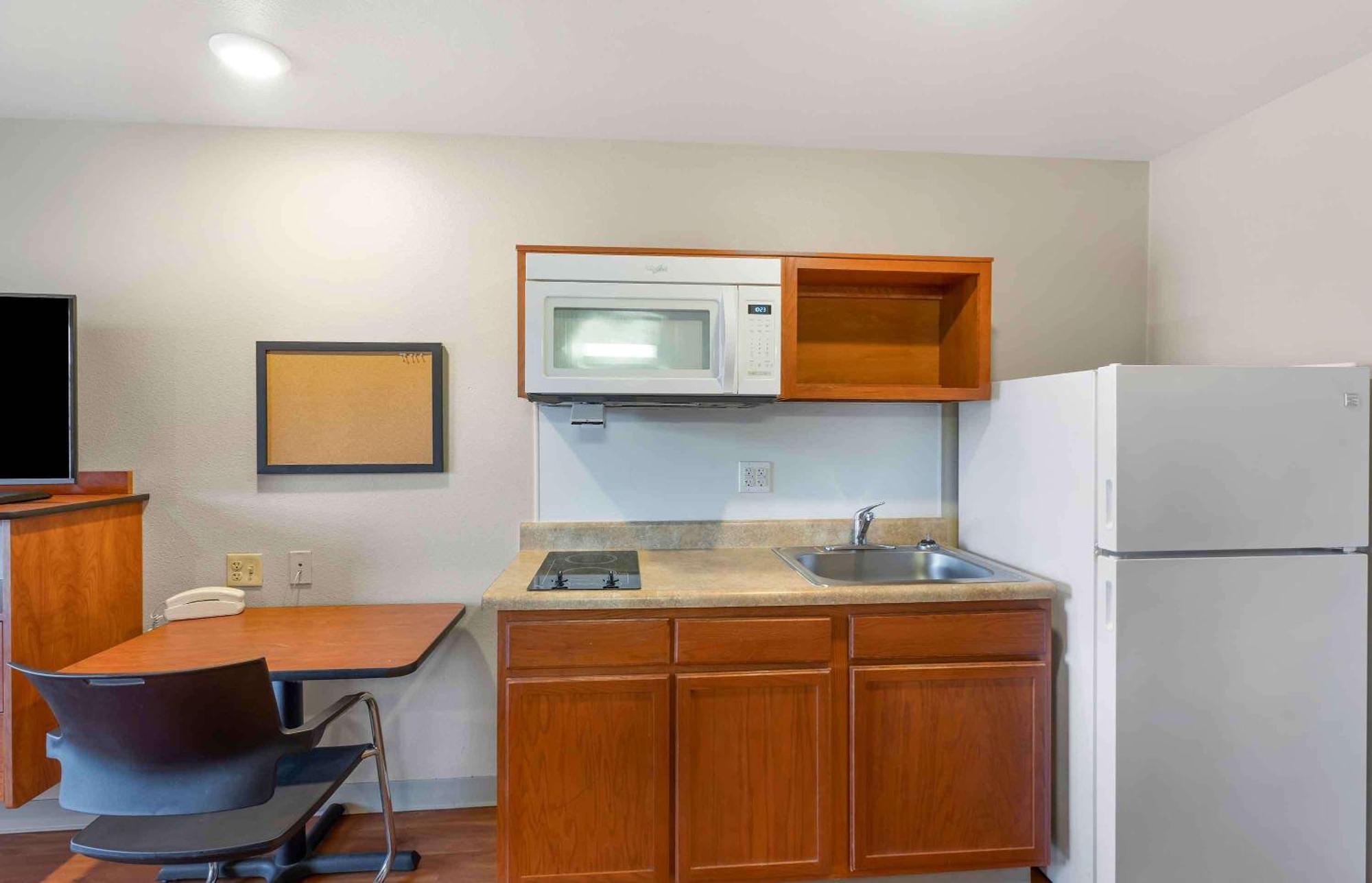 Extended Stay America Suites - Denver - Airport Аурора Екстериор снимка