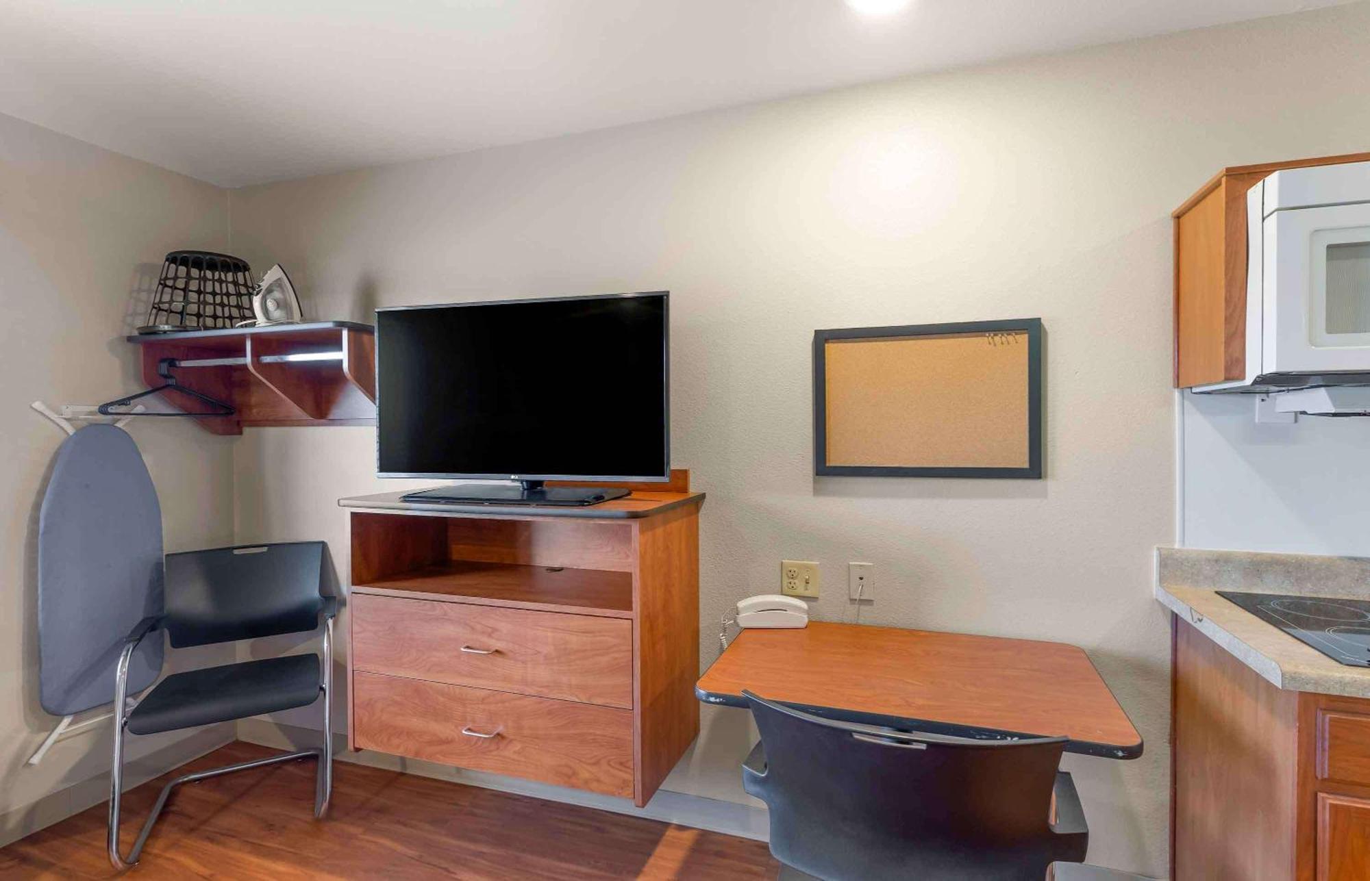 Extended Stay America Suites - Denver - Airport Аурора Екстериор снимка